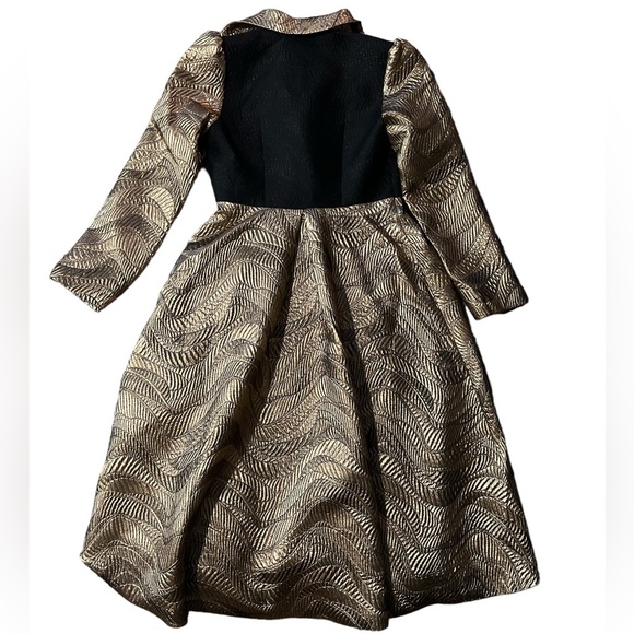 Making the Cut Season 3 Winning Look Jeanette's Metallic Gold Jacquard Coat - Picture 12 of 14